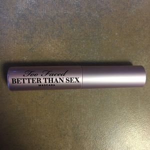 travel size Too Faced Better than Sex mascara